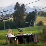 Hotel Zawrat & 3*