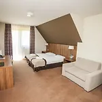 Zawrat & Hotel 3*