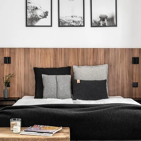 Hotel Zawrat - Blisko Natury 3*