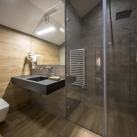 Hotel Zawrat - Blisko Natury 3*