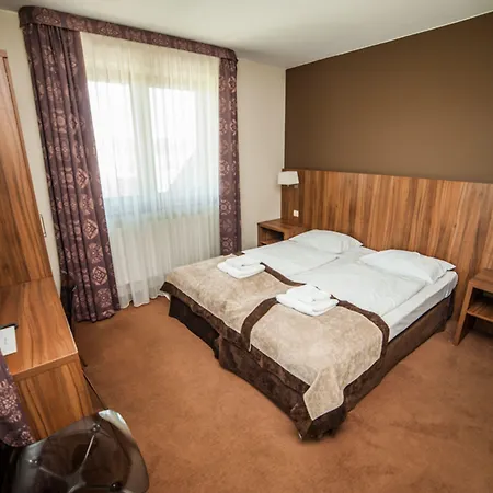 Zawrat & Hotel 3*