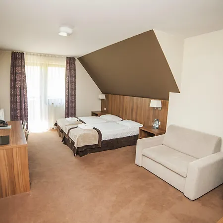 Zawrat & Hotel 3*