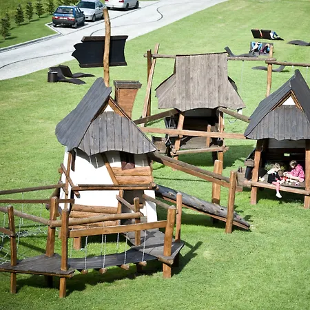 Hotel Zawrat &